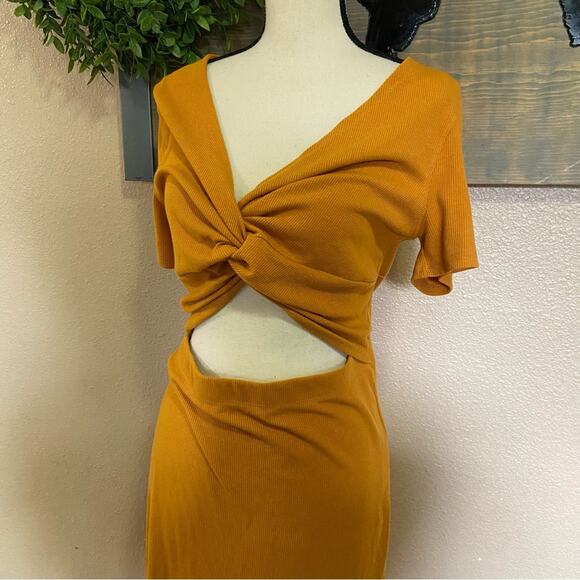 NWOT Lulus Style Twist Orange Twist Front Cutout Midi Dress - Picture 3 of 11